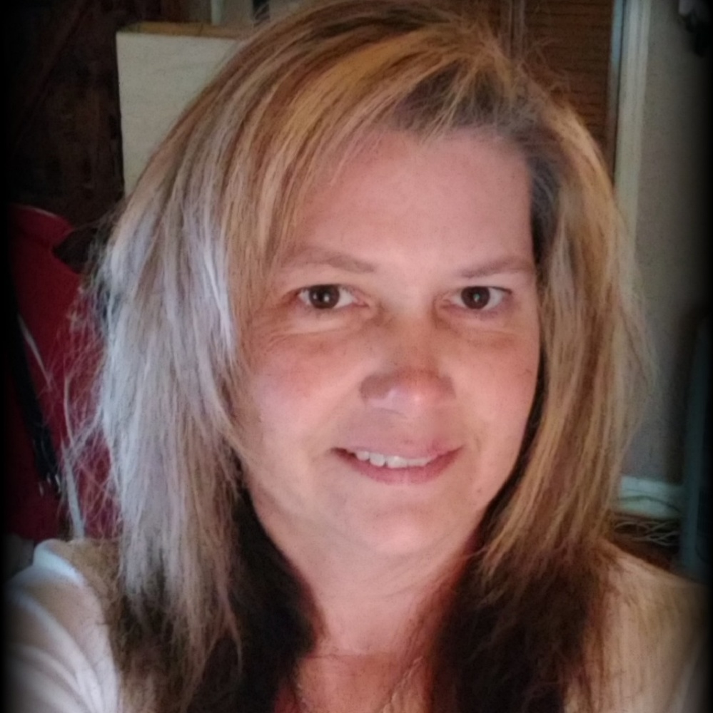 Meet your Posher, Carrie